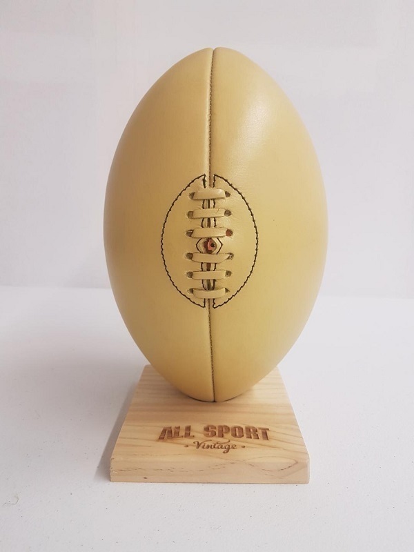 Ballon de Rugby Pointe-Noire en cuir de vachette entièrement cousu à la