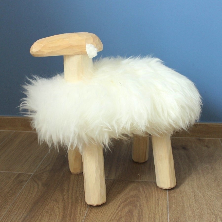 Tabouret siège en peau de mouton vert sapin poils ras